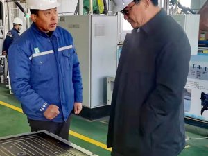 煙臺開發區工委副書記、管委副主任劉建民一行